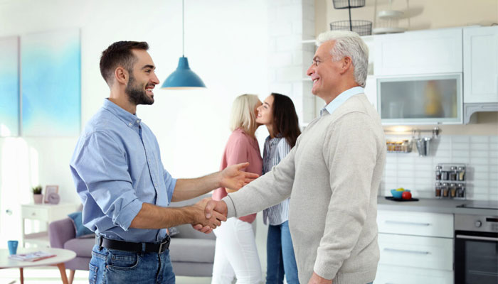 اولین دیدار با خانواده همسر آینده مان