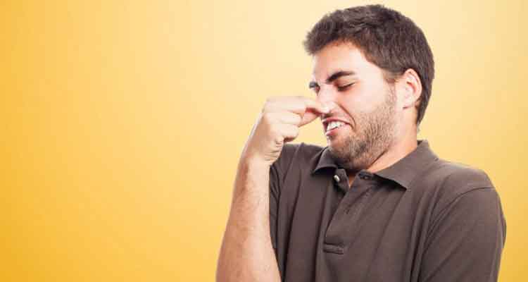 روش برخورد با آدم بد بو